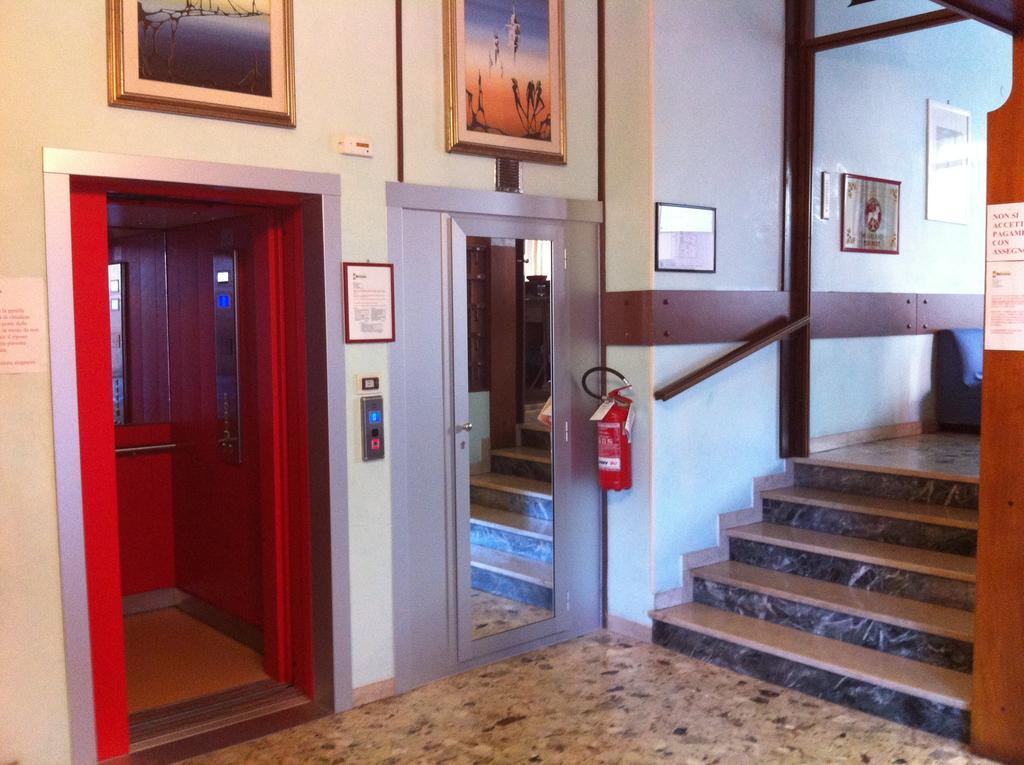 Hotel Britannia Lido di Jesolo Eksteriør billede
